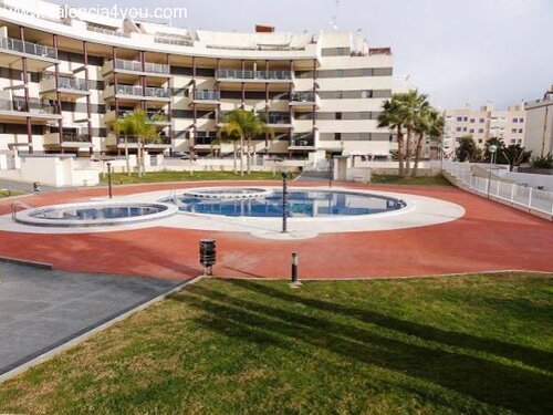 Canet de Berenguer Piso con 2 dormitorios e instalaciones como gimnasio, sauna, piscina, parque infantil y garaje en Canet de Berenguer - Valencia  